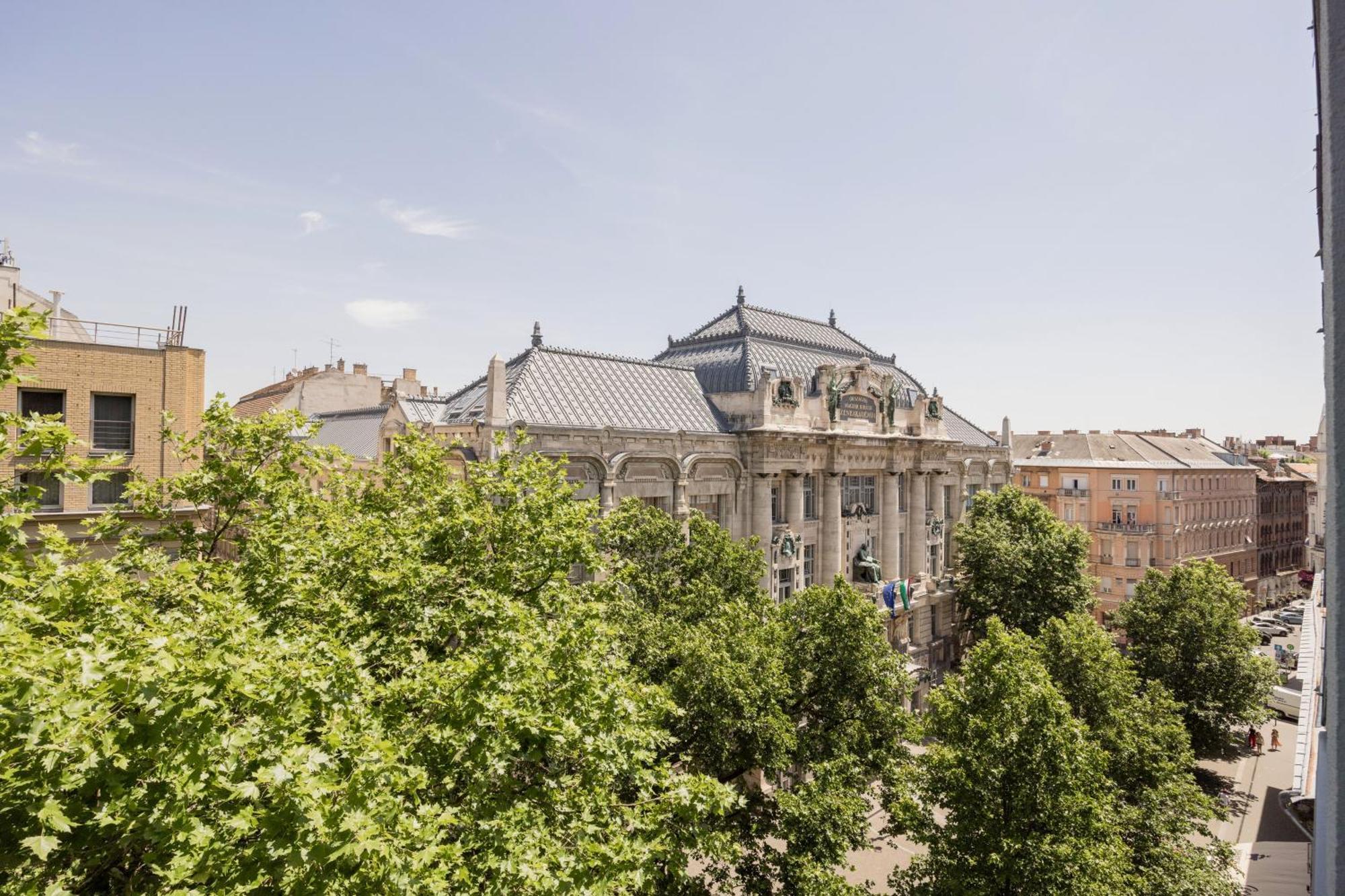 Elegant Home Overlooking The Music Academy Budapest Ngoại thất bức ảnh